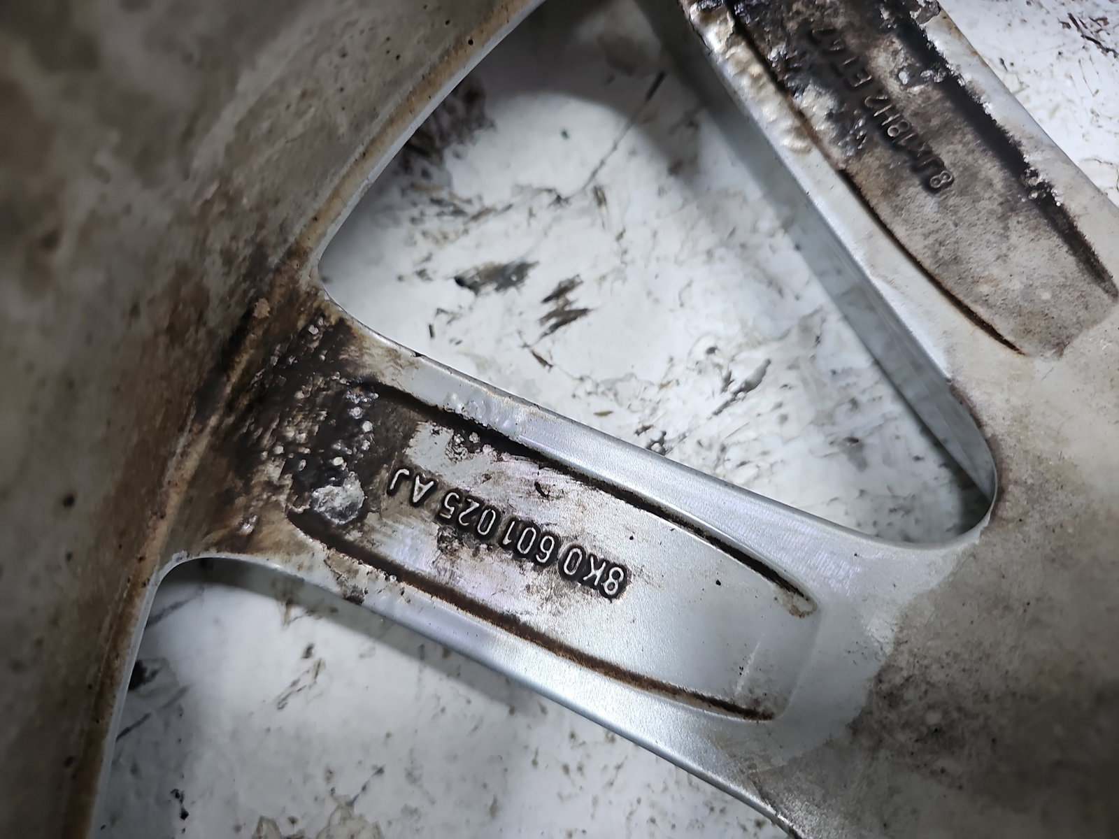 Set jante aliaj AUDI A4 (8K5, B8) Avant [Fabr 2008-2015] 8K0601025AJ - imagine 3