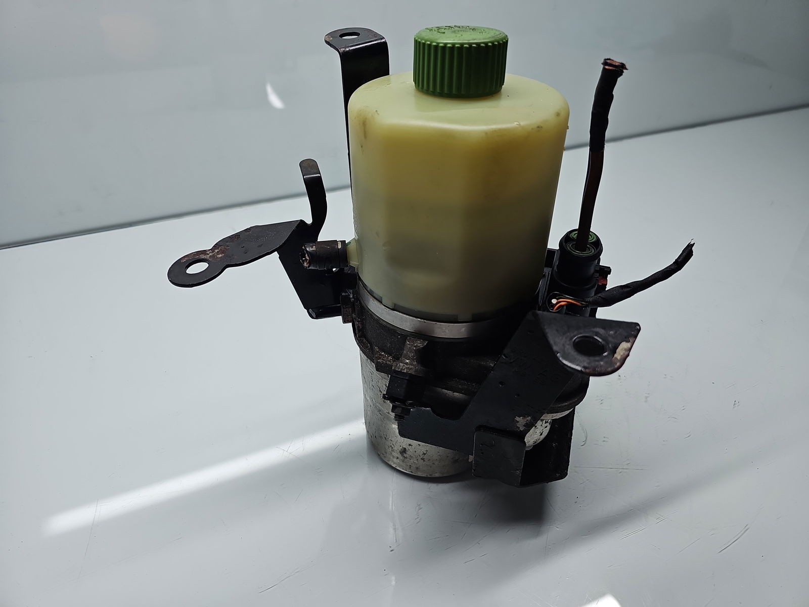 Pompa servodirectie Skoda Rapid (NH3) [Fabr 2012-2019] 6R0423156C 1.2 Benz CGPB 44KW / 60CP - imagine 6