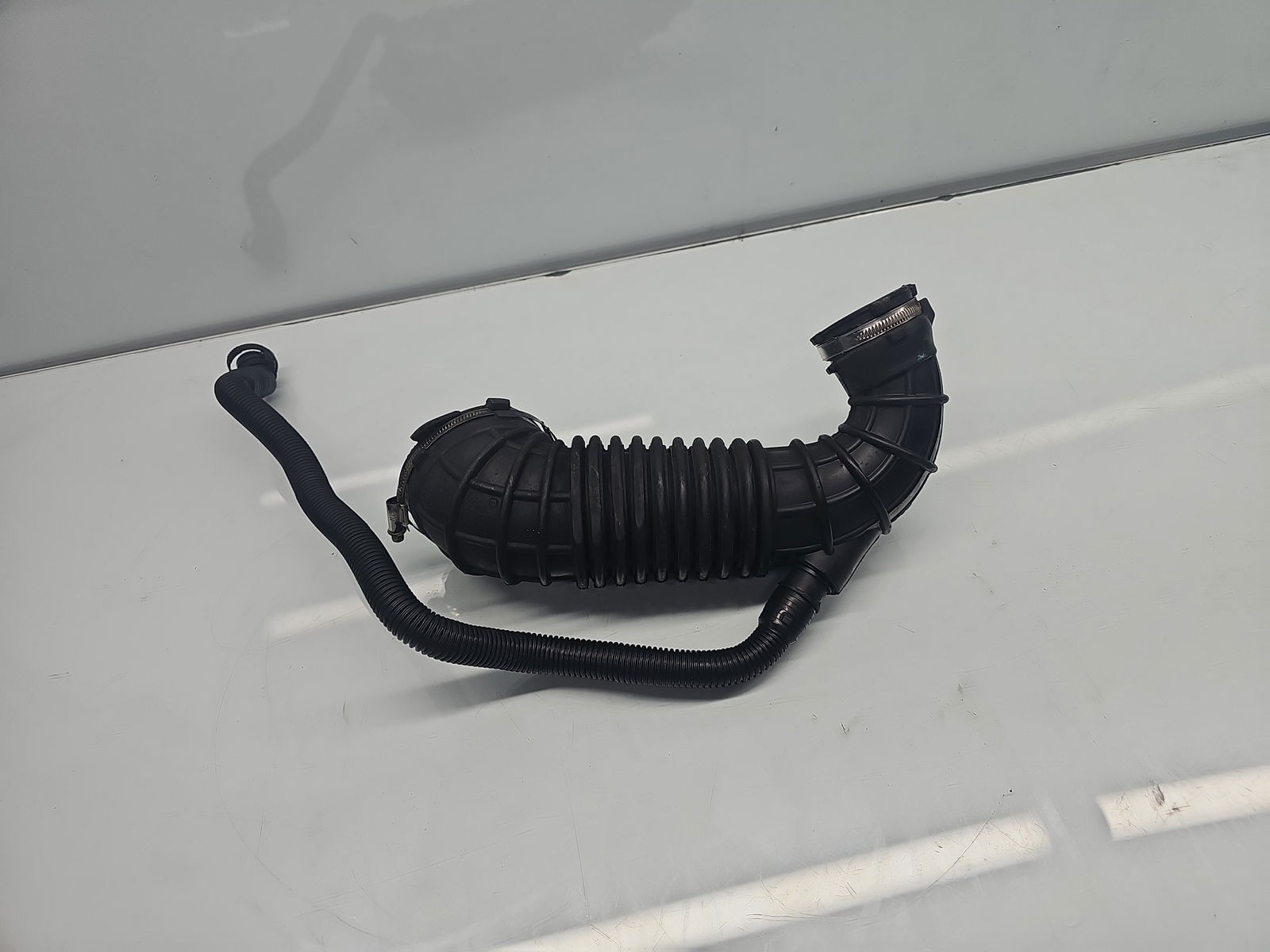 Tub admisie aer AUDI Q5 (8RB) [ Fabr 2008-2016] 03G129629 2.0 TDI CAGA 105KW / 143CP - imagine 3