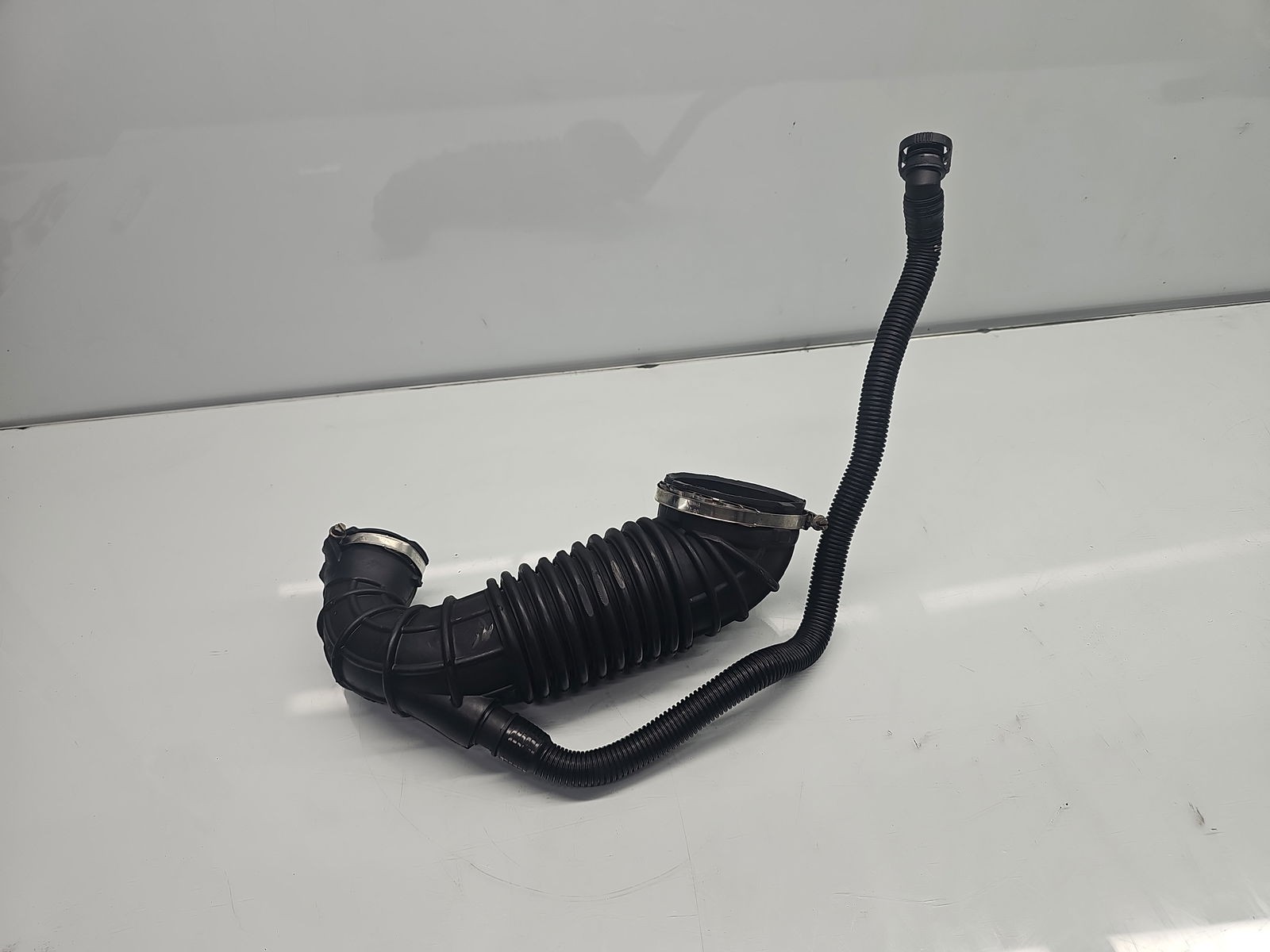 Tub admisie aer AUDI A5 (8T3) [Fabr 2007-2015] 03G129629 2.0 TDI CAGA 105KW / 143CP - imagine 1