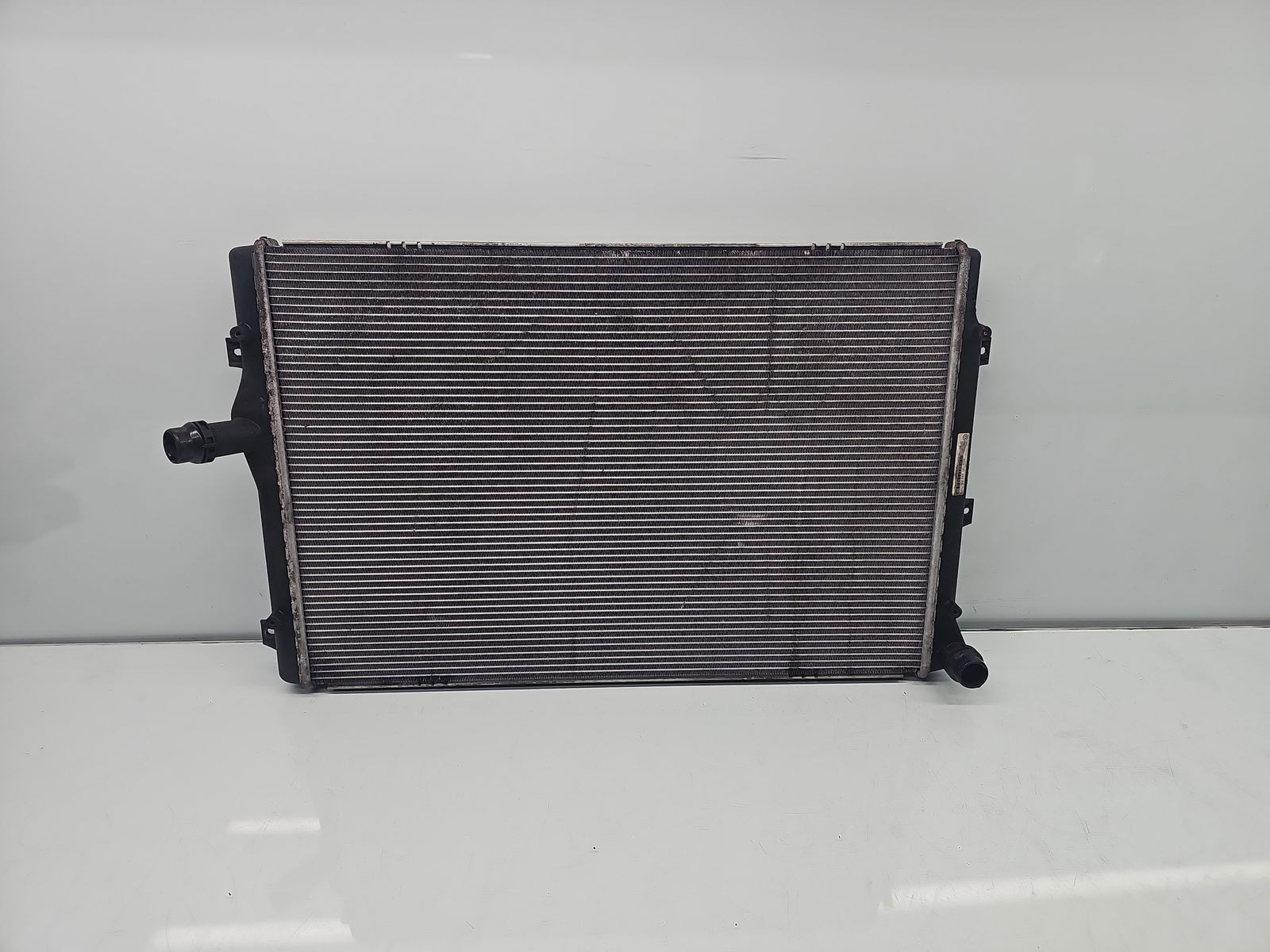 Radiator apa Volkswagen Passat B7 (362) [Fabr 2010-2014] 3C0121253AR 2.0 TDI CFFB 103KW / 140CP - imagine 1