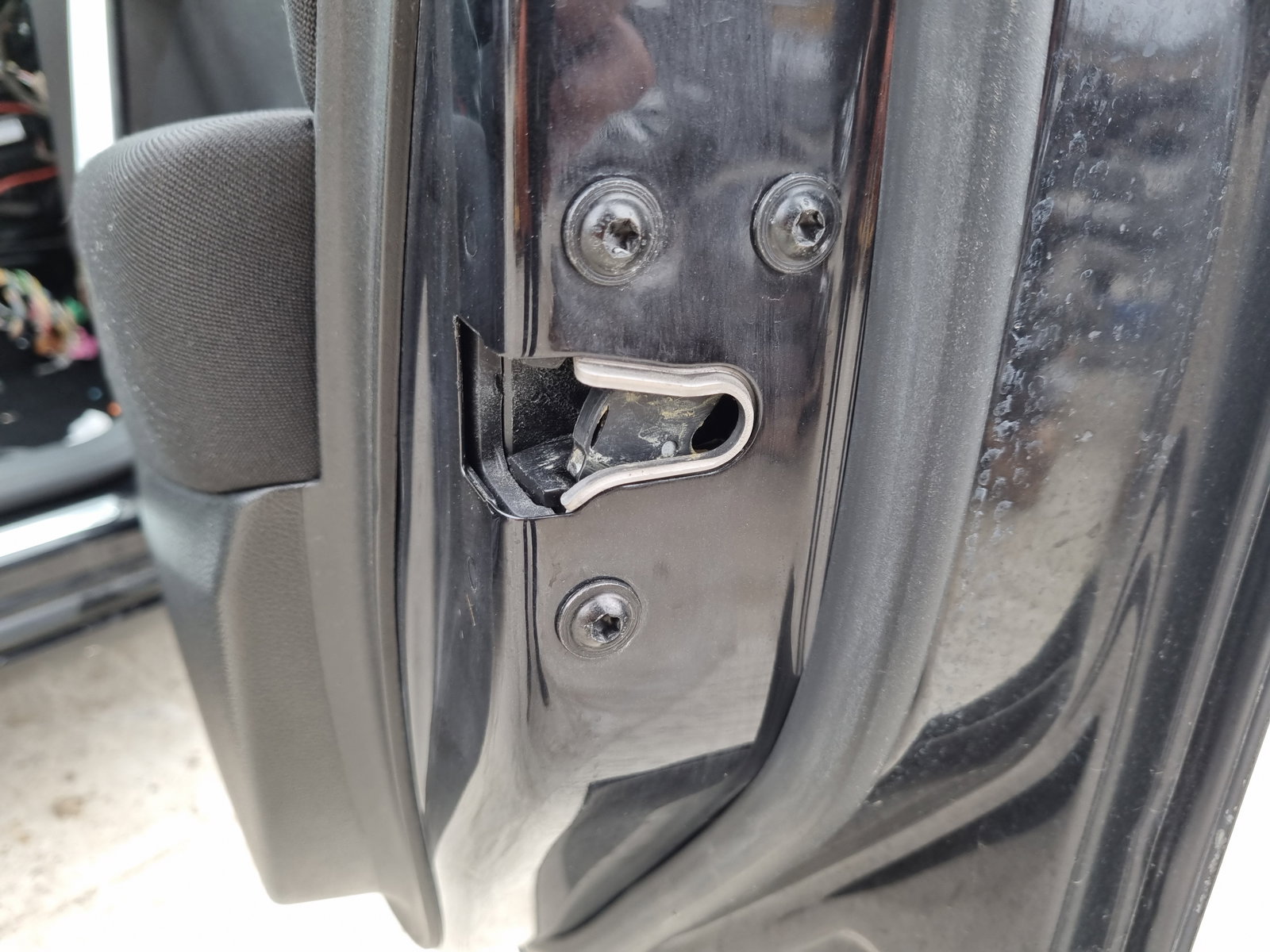 Broasca usa dreapta fata Opel Astra J [Fabr 2009-2015] OEM - imagine 1