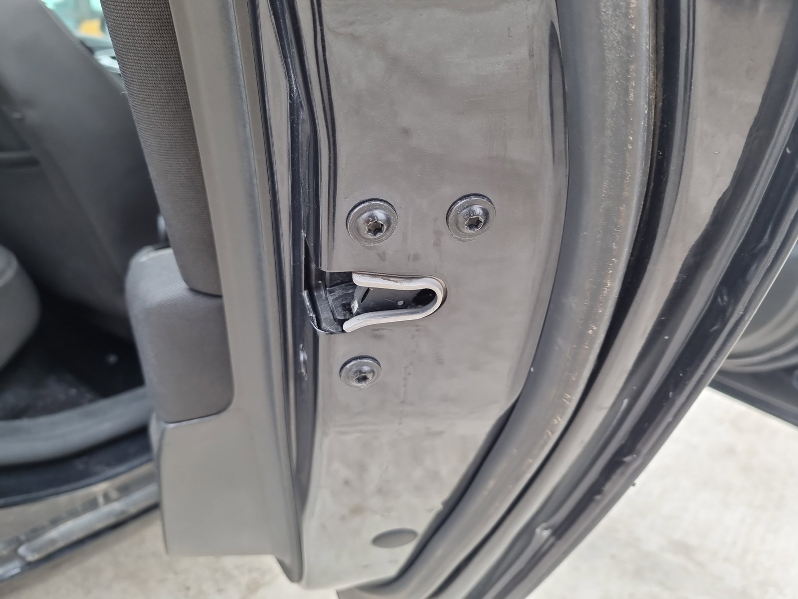 Broasca usa dreapta spate Opel Astra J [Fabr 2009-2015] OEM - imagine 1