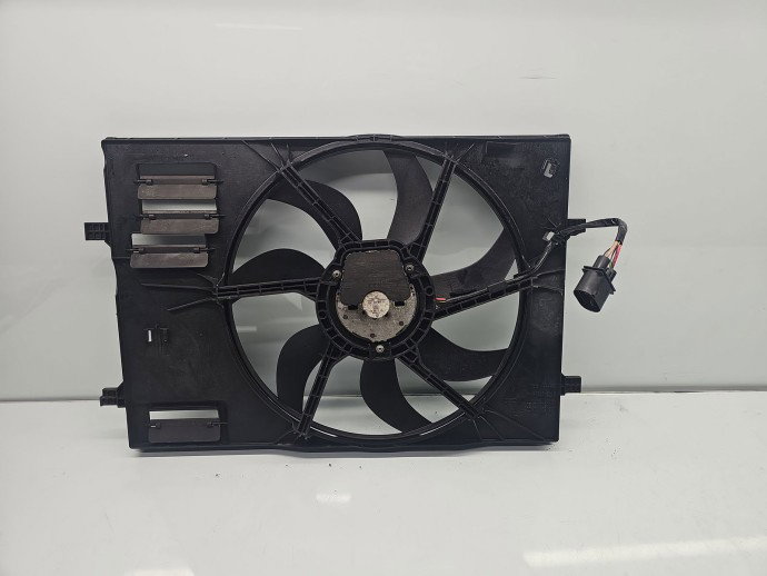 Electroventilator AUDI A3 (8V1) [Fabr 2012-2017] 5Q0121205 1.6 TDI CLHA 77KW / 105CP
