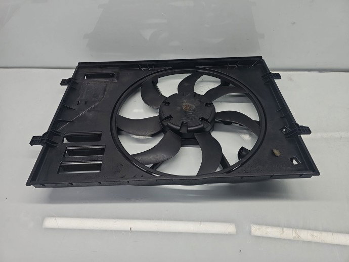 Electroventilator AUDI A3 (8V1) [Fabr 2012-2017] 5Q0121205 1.6 TDI CLHA 77KW / 105CP