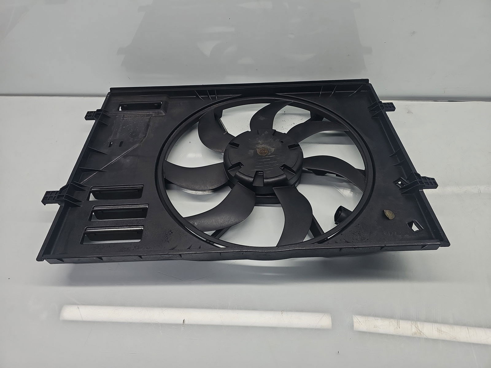 Electroventilator AUDI A3 (8V1) [Fabr 2012-2017] 5Q0121205 1.6 TDI CLHA 77KW / 105CP - imagine 4