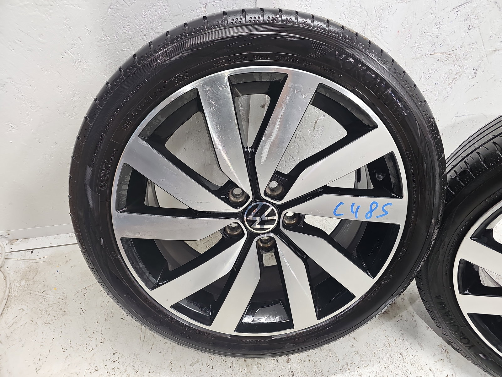 Set jante cu anvelope Volkswagen Touran (5T1) R-line [Fabr 2015-prezent] 5TA601025F - imagine 3