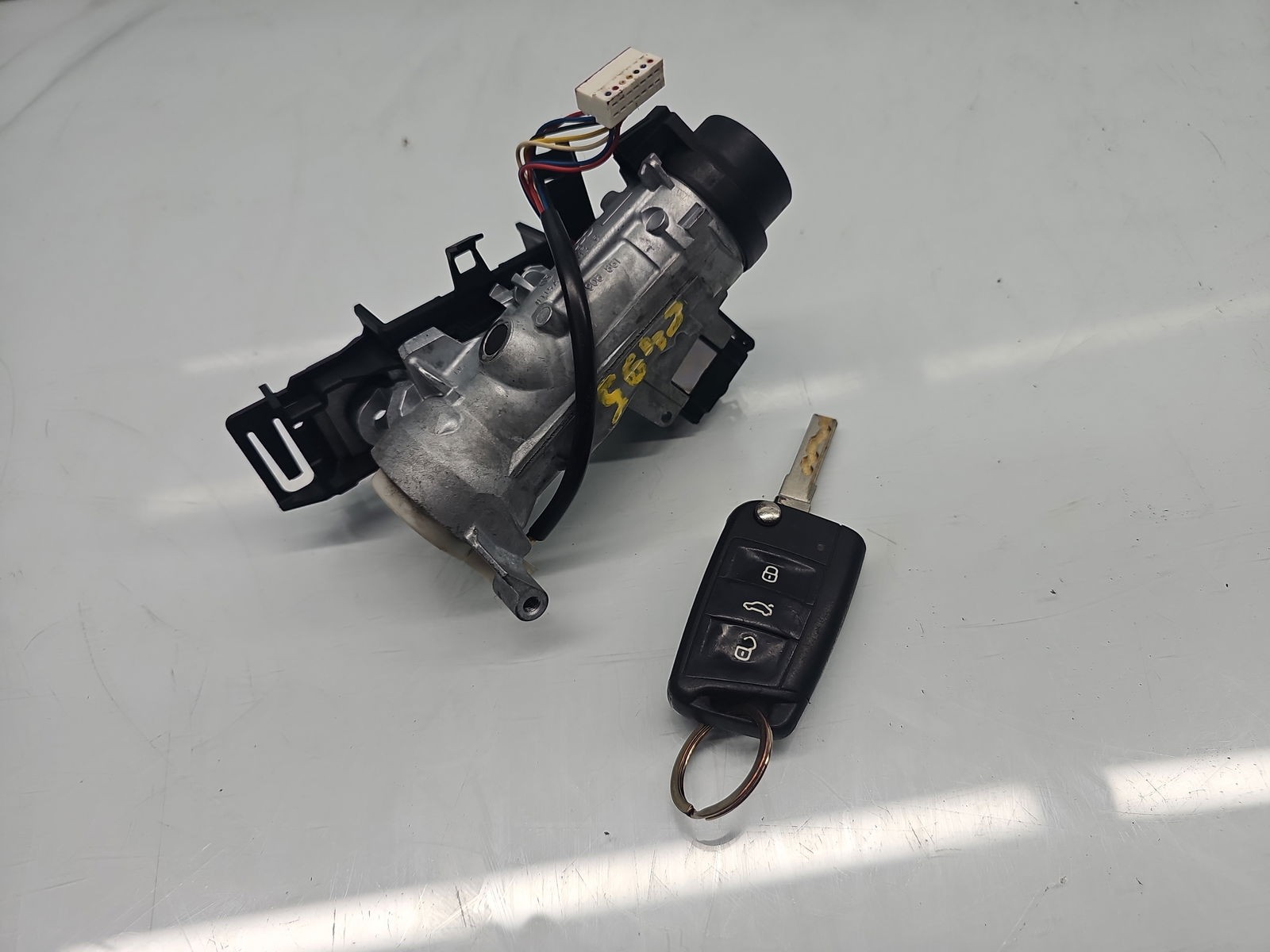 Contact cu cheie Skoda Octavia 3 (5E3) [Fabr 2012-2020] 1K0905851 1.6 TDI CLHA 77KW / 105CP - imagine 3