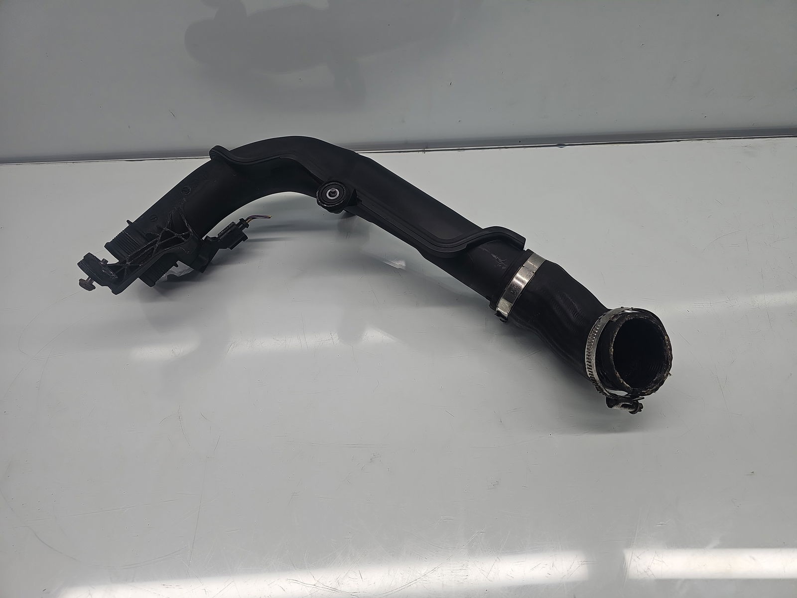 Tub intercooler Volkswagen Volkswagen Golf 6 (5K1) [Fabr 2009-2013] 1K0145770AE 2.0 TDI CFFB 103KW / 140CP - imagine 1