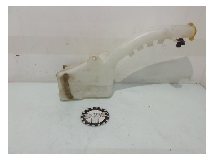 Vas lichid parbriz Ford Fiesta 1 1.4 TDCI 2S6117618AD 1995-2002