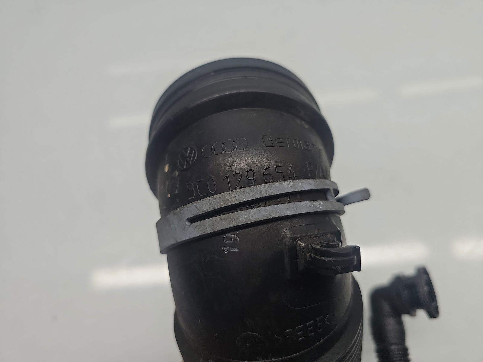 Tub admisie aer Volkswagen Eos (1F7, 1F8) [Fabr 2006-2015] 3C0129654P 2.0 TDI CFFB 103KW / 140CP - imagine 2