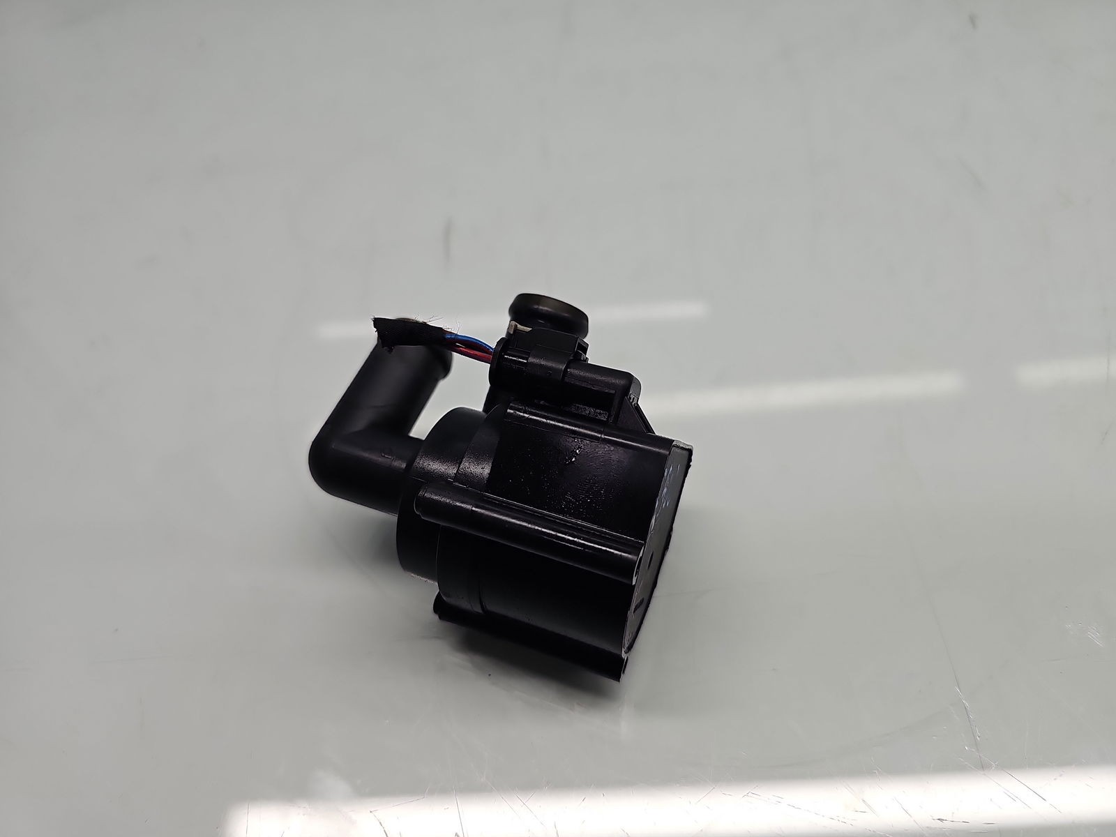 Pompa recirculare apa Volkswagen Tiguan (5N) [Fabr 2007-2016] 5N0965561 2.0 TDI CFFB 103KW / 140CP - imagine 4