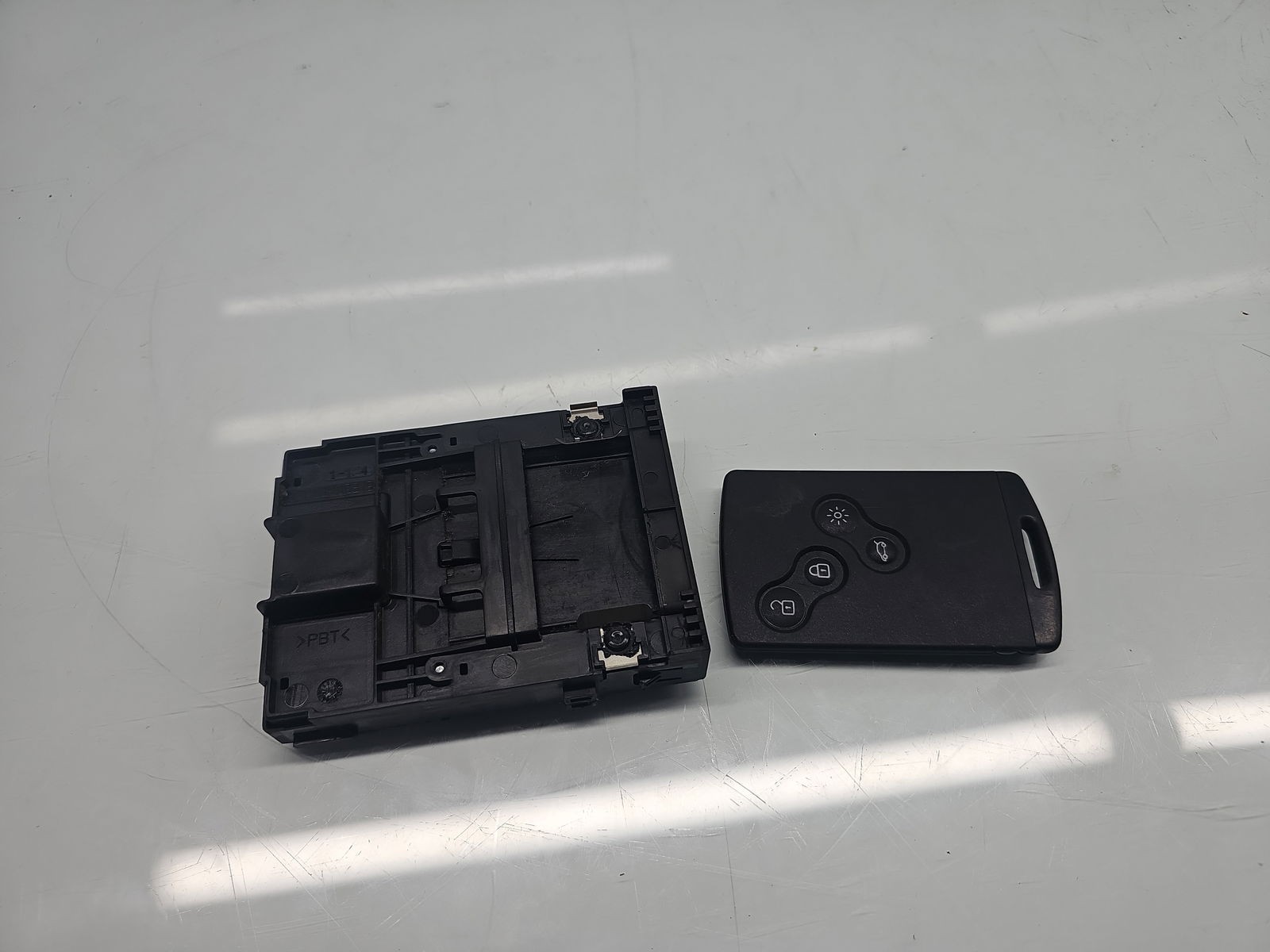 Contact cu cheie Renault Megane 3 [Fabr 2008-2015] 285909828R 1.6 Benz K4M858 81KW / 110CP - imagine 4