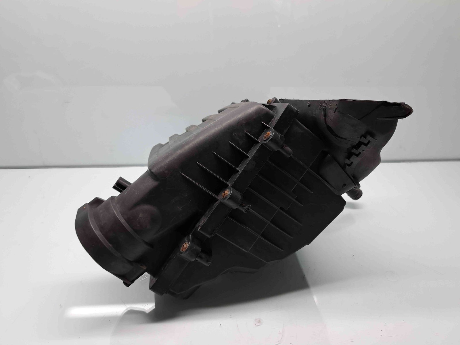 Carcasa filtru aer AUDI A3 (8V1) [Fabr 2012-2017] 5Q0129620B 2.0 TDI CRMB 110KW / 150CP - imagine 1