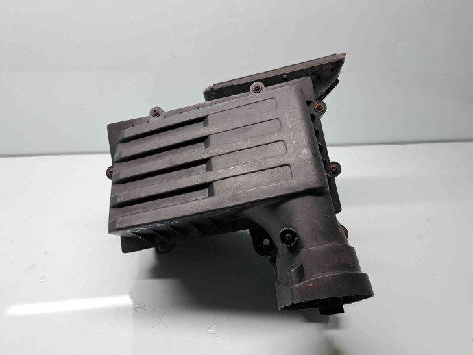 Carcasa filtru aer  AUDI A3 (8V1) [Fabr 2012-2017] 5Q0129620B 2.0 TDI CRMB 110KW / 150CP
