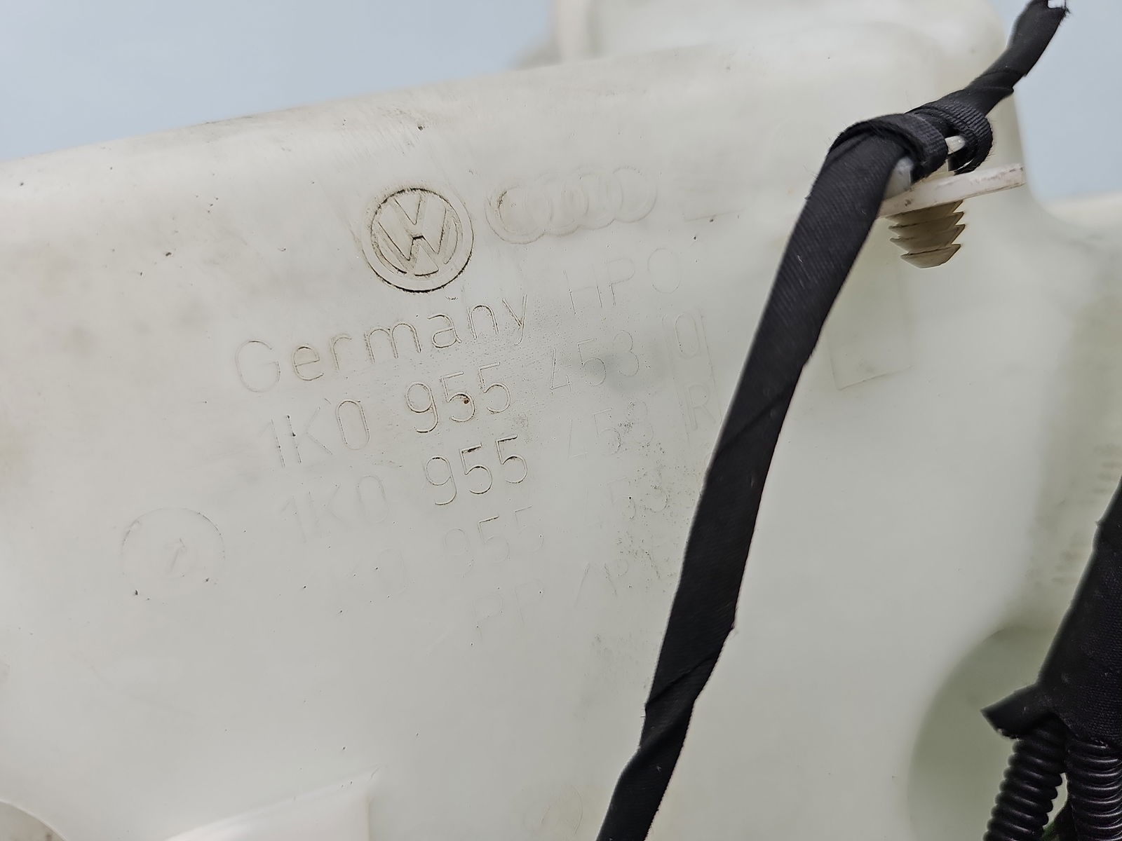 Vas lichid parbriz Seat Leon (1P1) [Fabr 2005-2011] 1K0955453Q - imagine 2