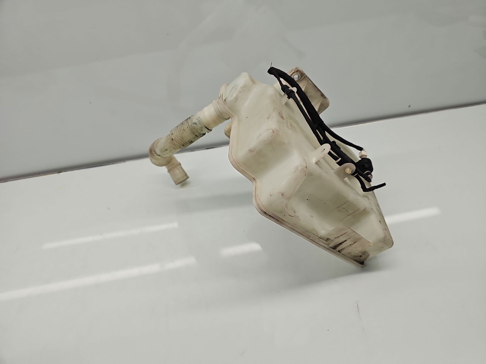 Vas lichid parbriz Seat Leon (1P1) [Fabr 2005-2011] 1K0955453Q - imagine 3