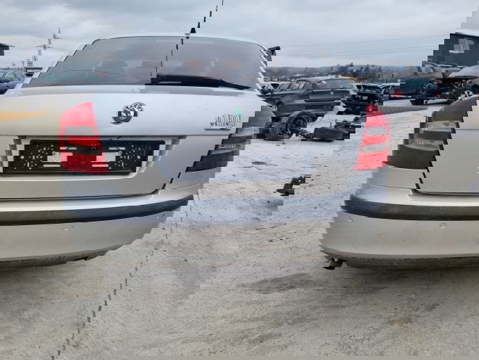 Bara spate Skoda Octavia 2 (1Z3) [Fabr 2004-2013] LF7T