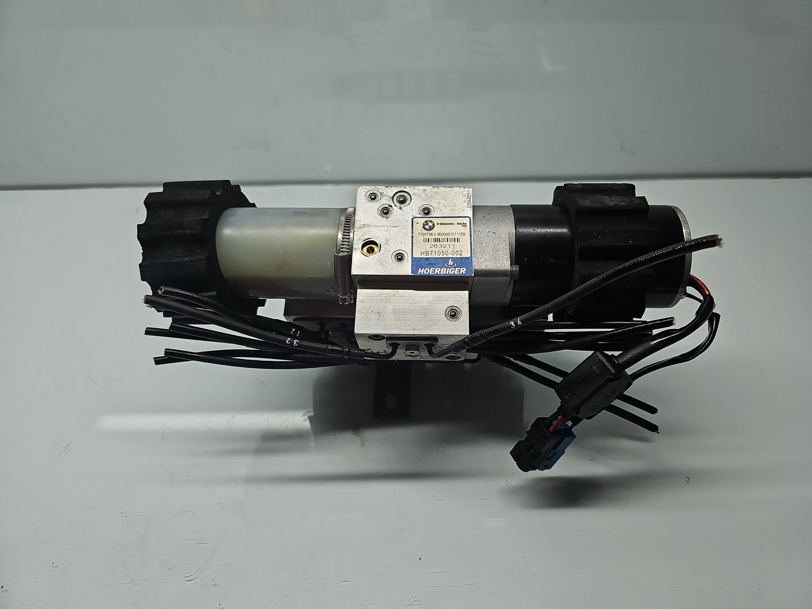 Valva hidraulica Bmw 3 Cabriolet (E93) [Fabr 2006-2011] Facelift 7128780.0 2.0 N47D20 135KW / 184CP - imagine 4