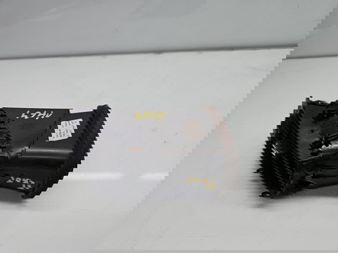  Grila aerisire centrala stanga Opel Astra J [Fabr 2009-2015] 13303925