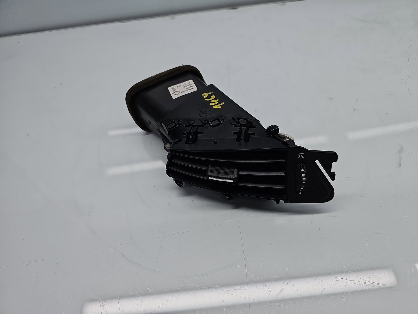 Grila aerisire centrala dreapta Opel Astra J [Fabr 2009-2015] 13303921 - imagine 1