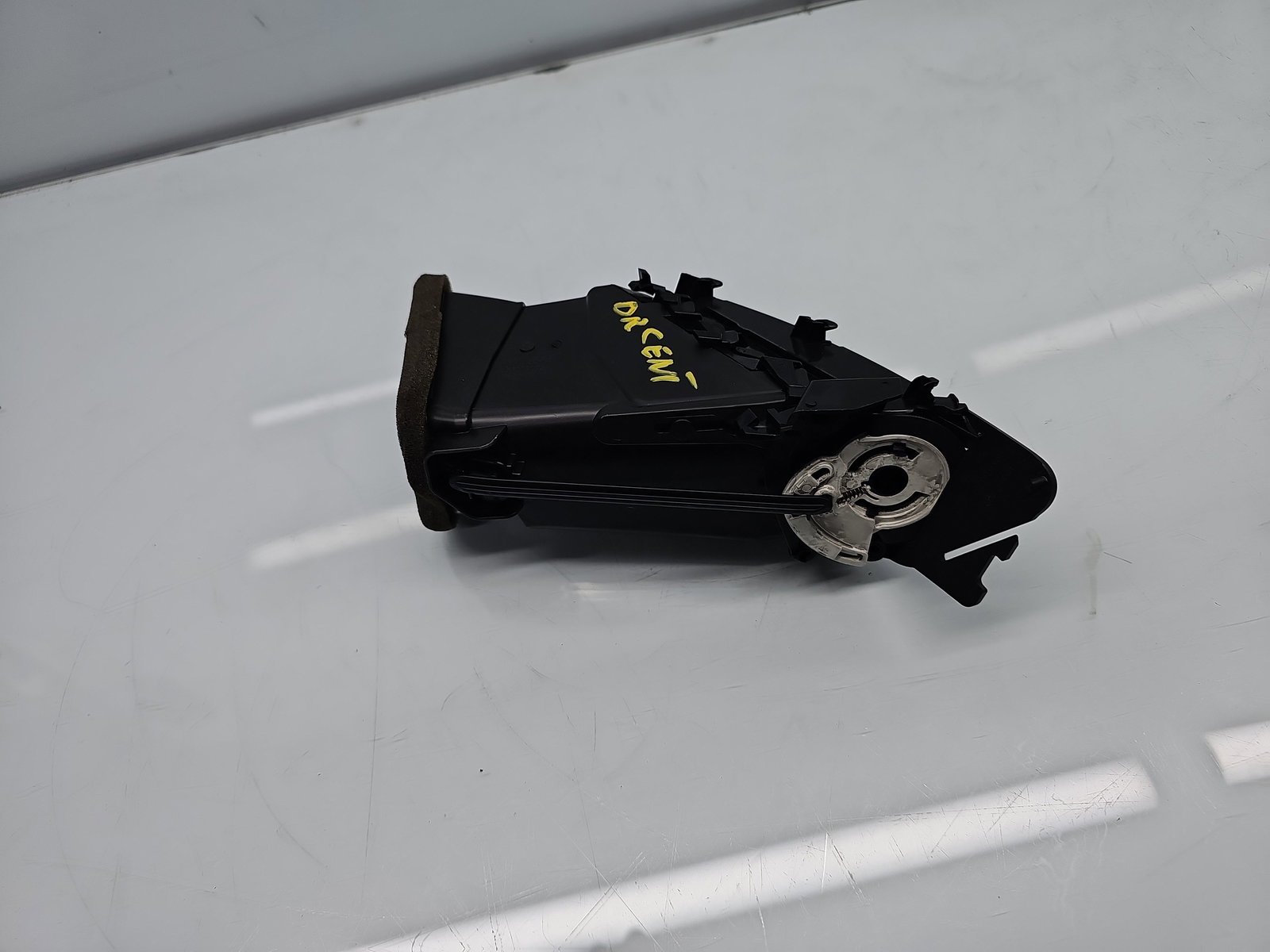 Grila aerisire centrala dreapta Opel Astra J [Fabr 2009-2015] 13303921 - imagine 2