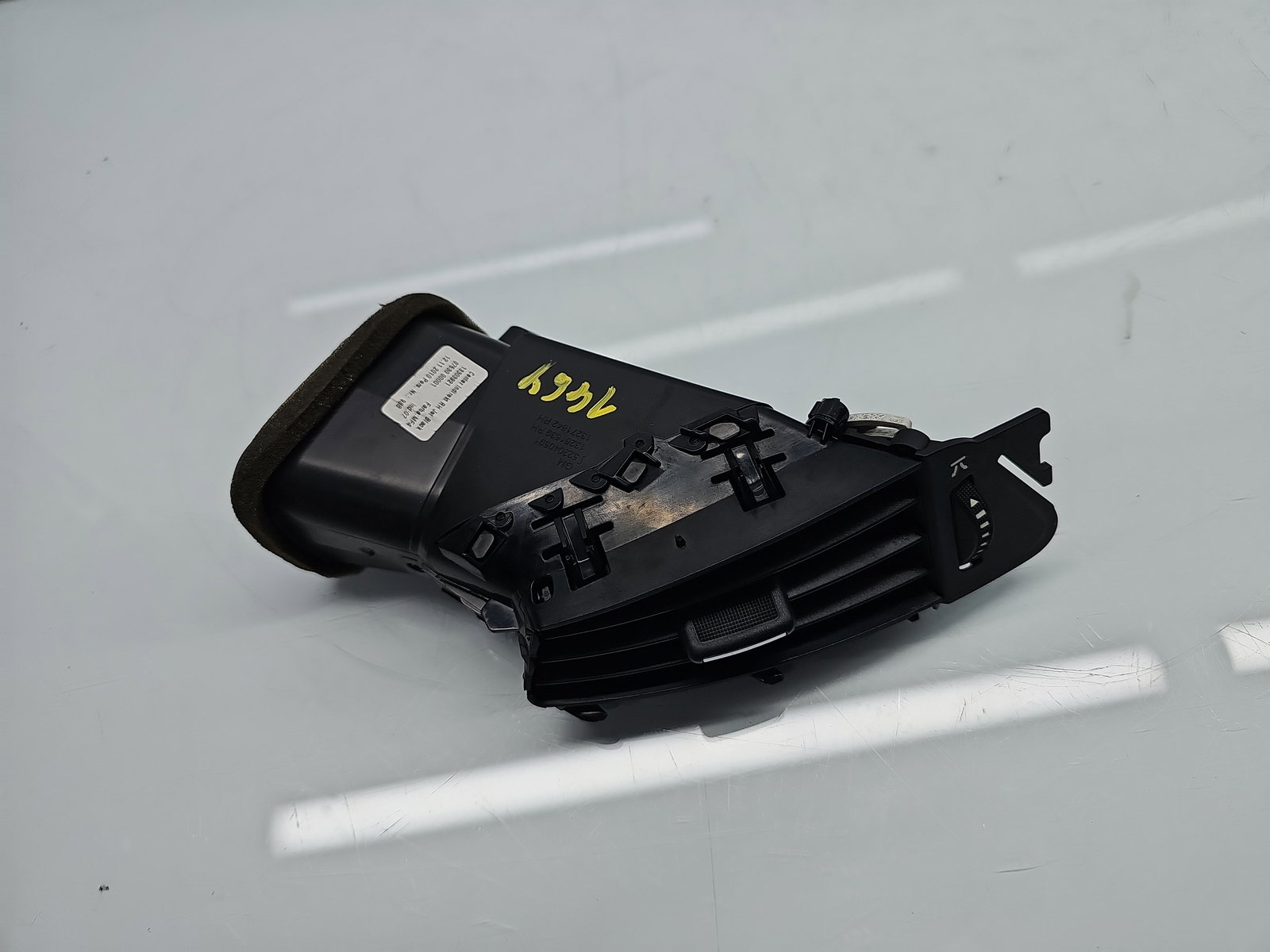 Grila aerisire centrala dreapta Opel Astra J [Fabr 2009-2015] 13303921 - imagine 4