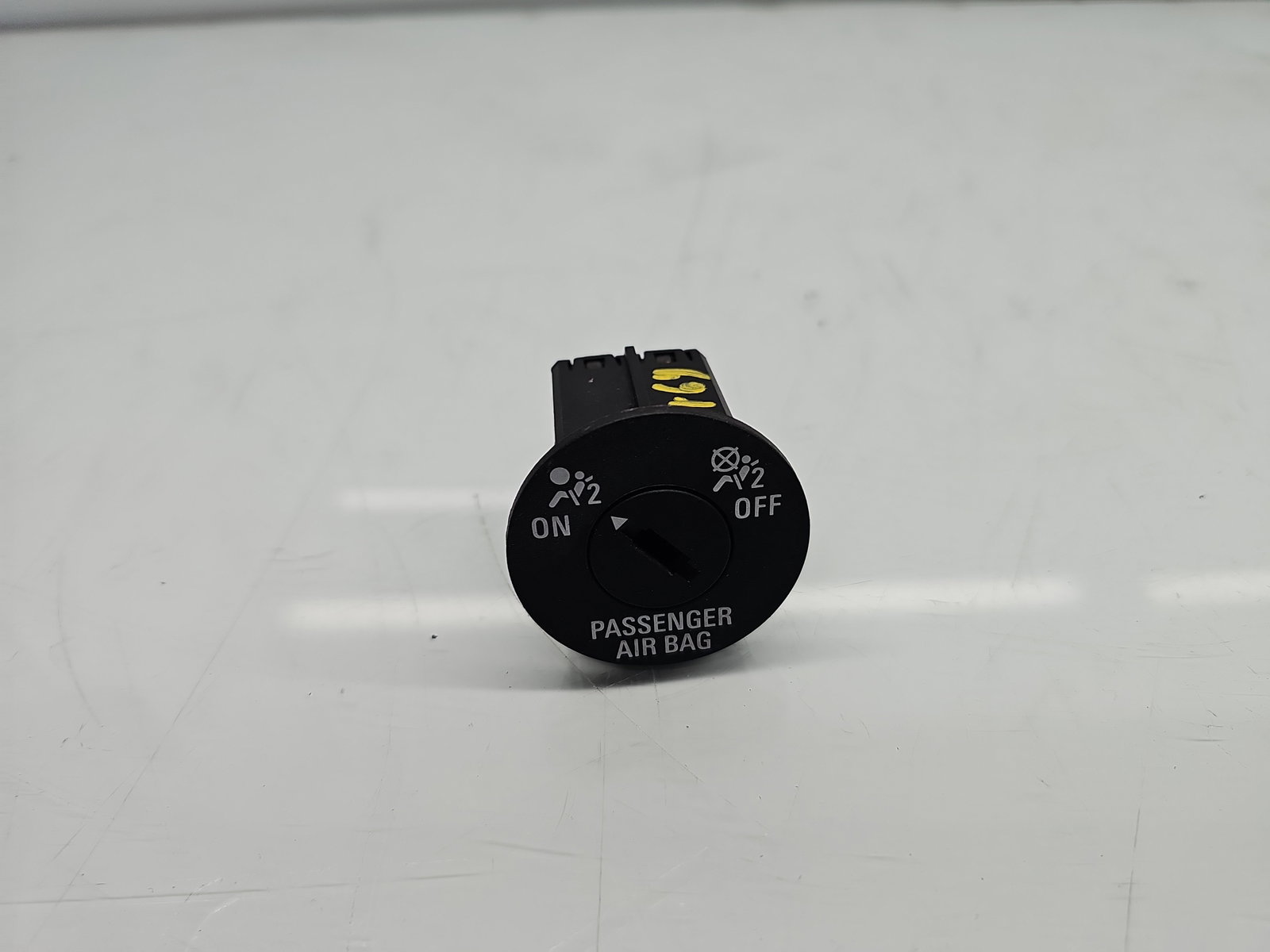 Buton ON/OFF airbag Opel Astra J [Fabr 2009-2015] 13268602 - imagine 1