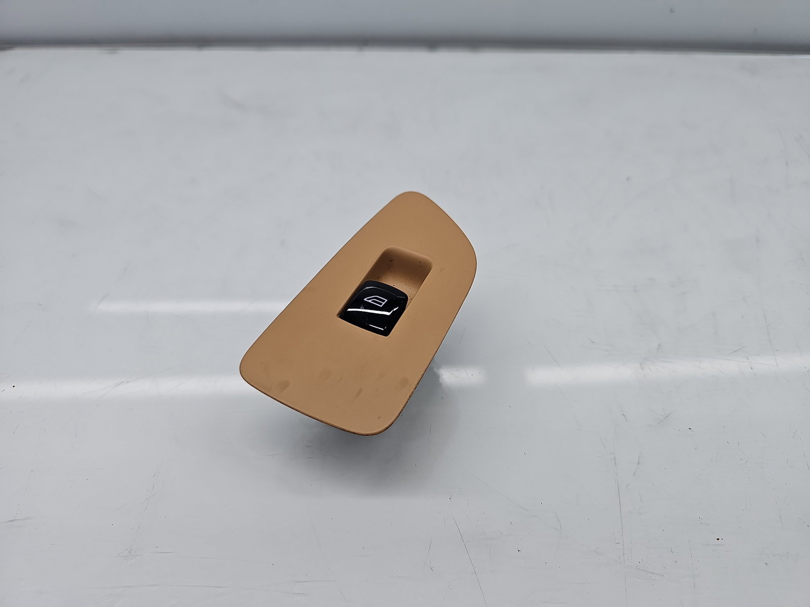 Buton geam stanga spate Volvo XC90 II [Fabr 2015-2024] 31376458 - imagine 1