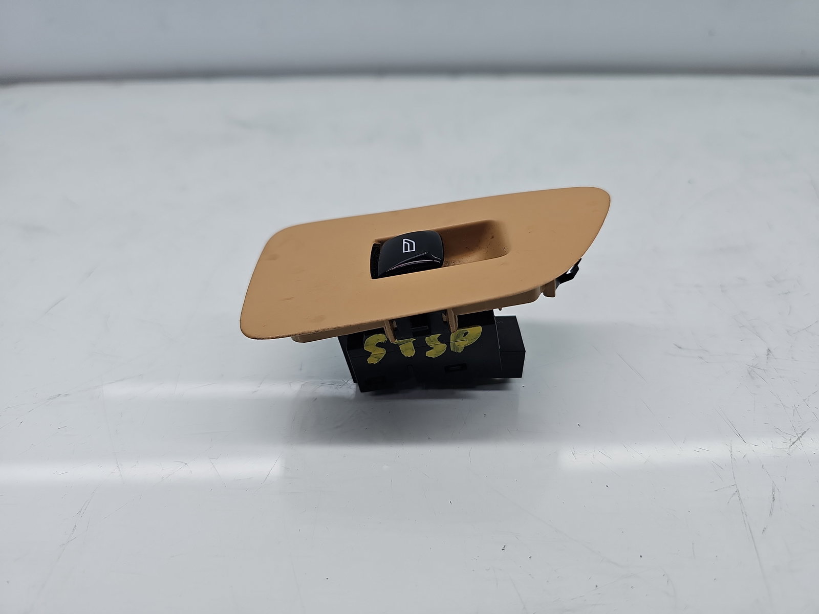 Buton geam stanga spate Volvo XC90 II [Fabr 2015-2024] 31376458 - imagine 2