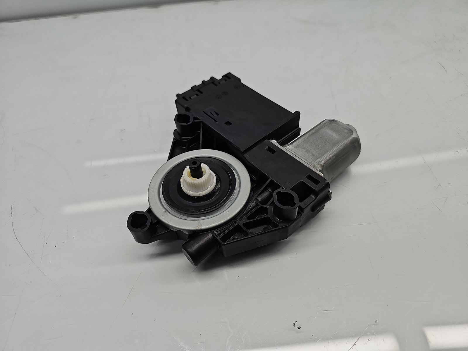 Motoras geam dreapta spate Volvo XC90 II [Fabr 2015-2024] 31453360 - imagine 3