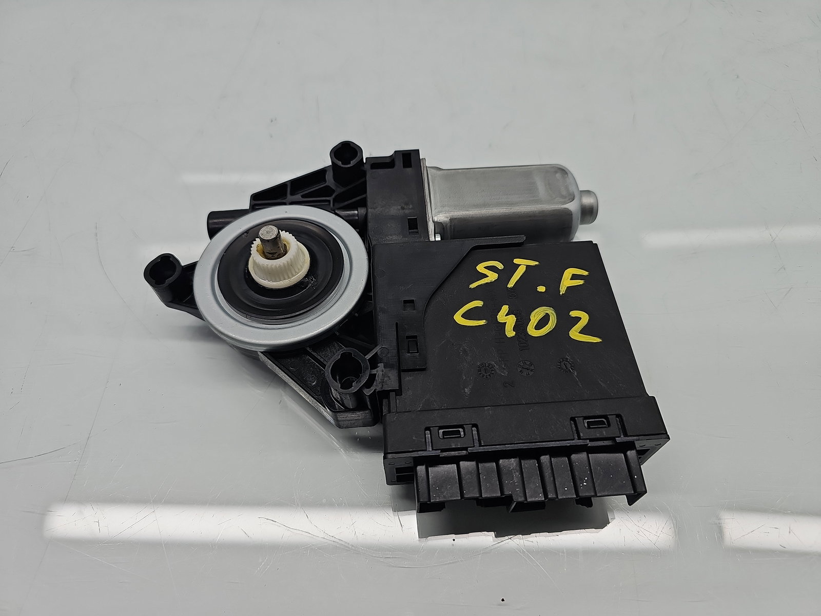 Motoras geam stanga fata Volvo XC90 II [Fabr 2015-2024] 31453356 - imagine 1