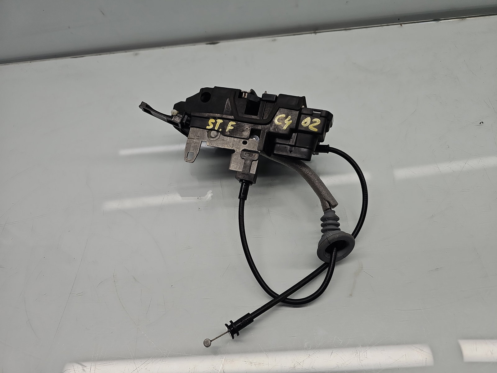 Broasca usa stanga fata Volvo XC90 II [Fabr 2015-2024] 31349894 - imagine 2