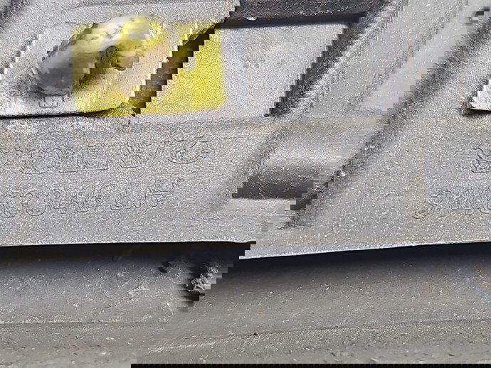 Ornament aripa stanga fata Volvo XC90 II [Fabr 2015-2024] 31463346