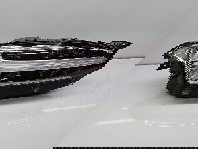  Far dreapta Volvo XC90 II [Fabr 2015-2024] 31468584