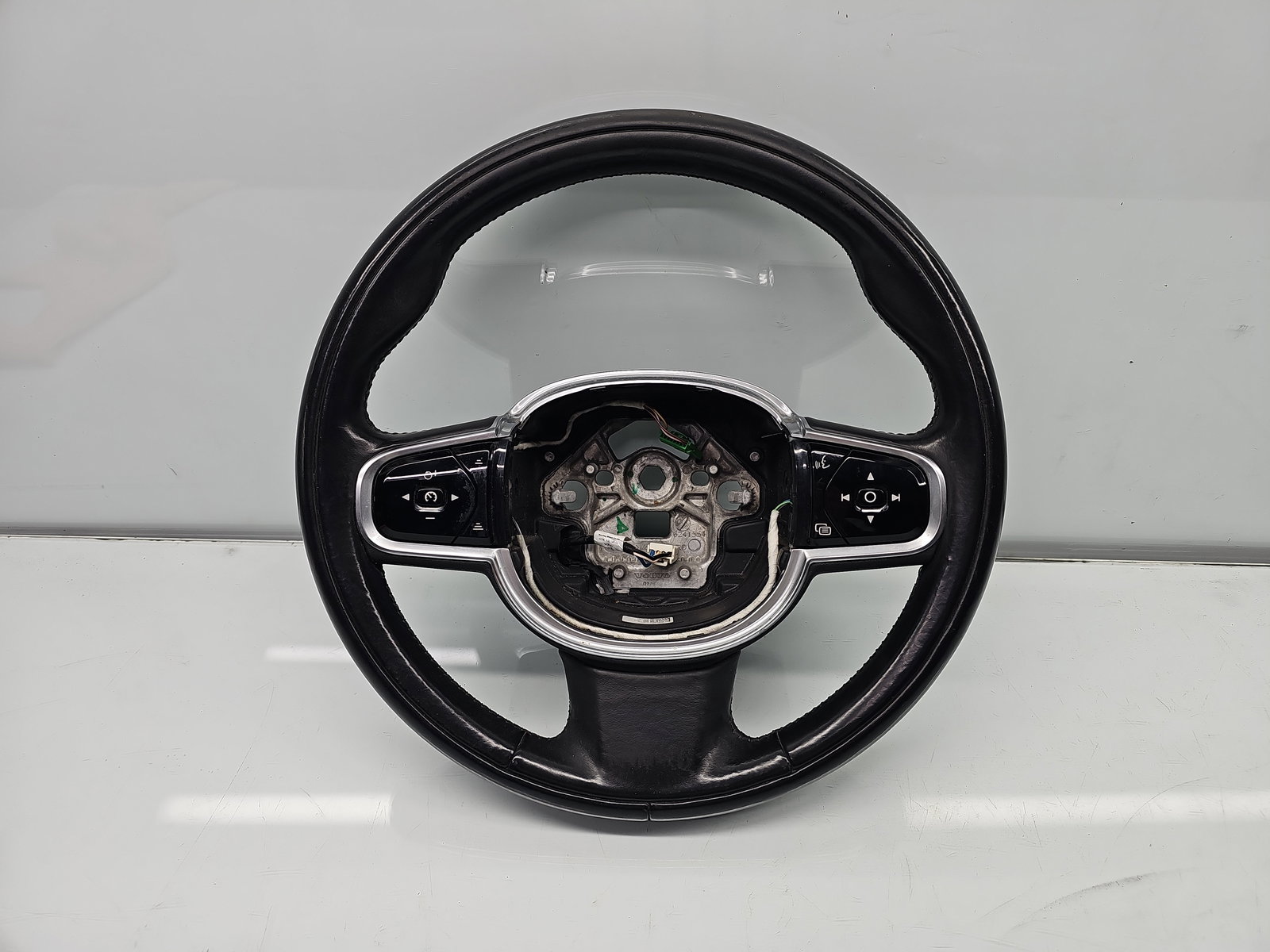 Volan Volvo XC90 II [Fabr 2015-2024] 31407817 - imagine 1