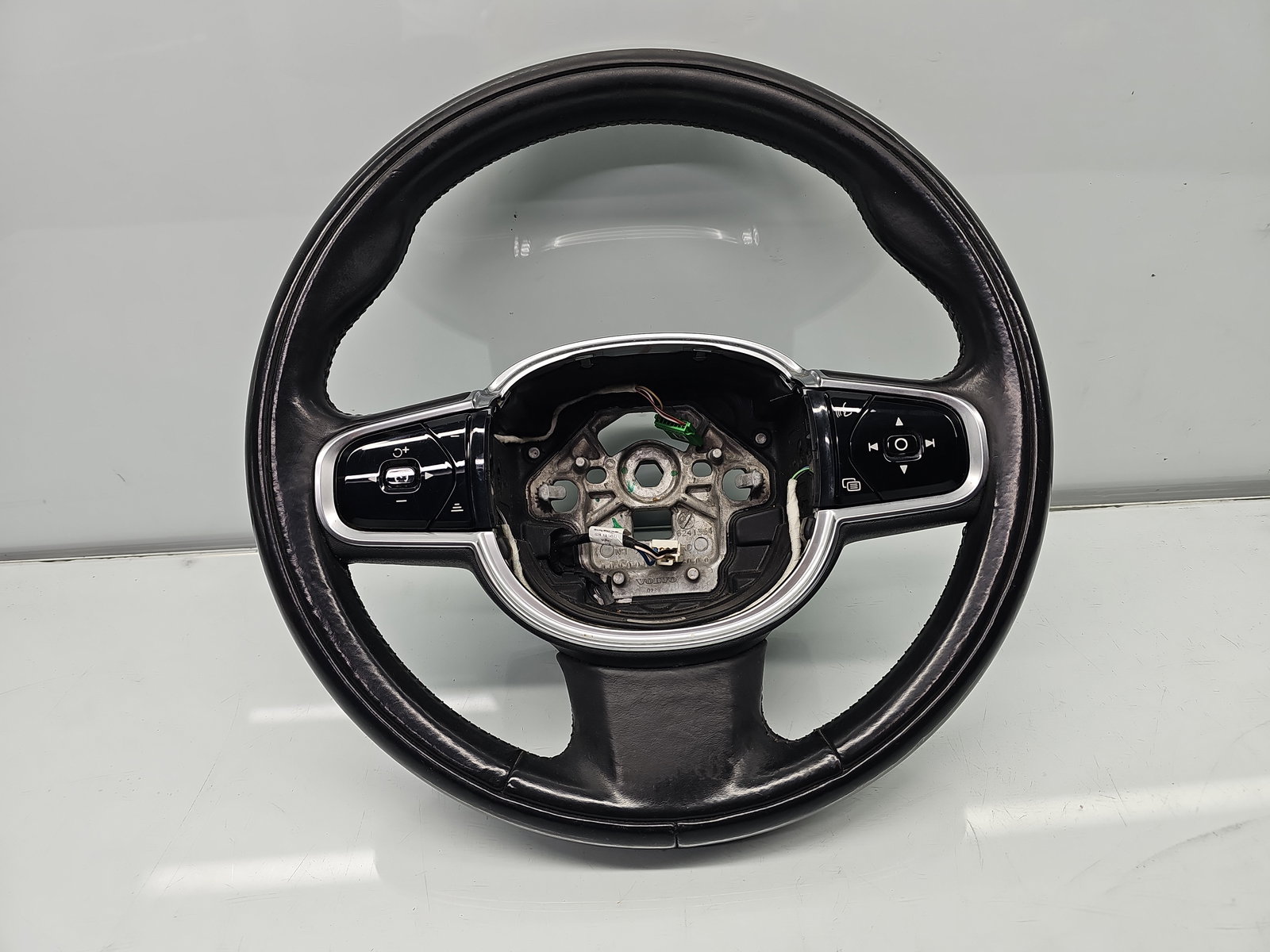 Volan Volvo XC90 II [Fabr 2015-2024] 31407817 - imagine 4