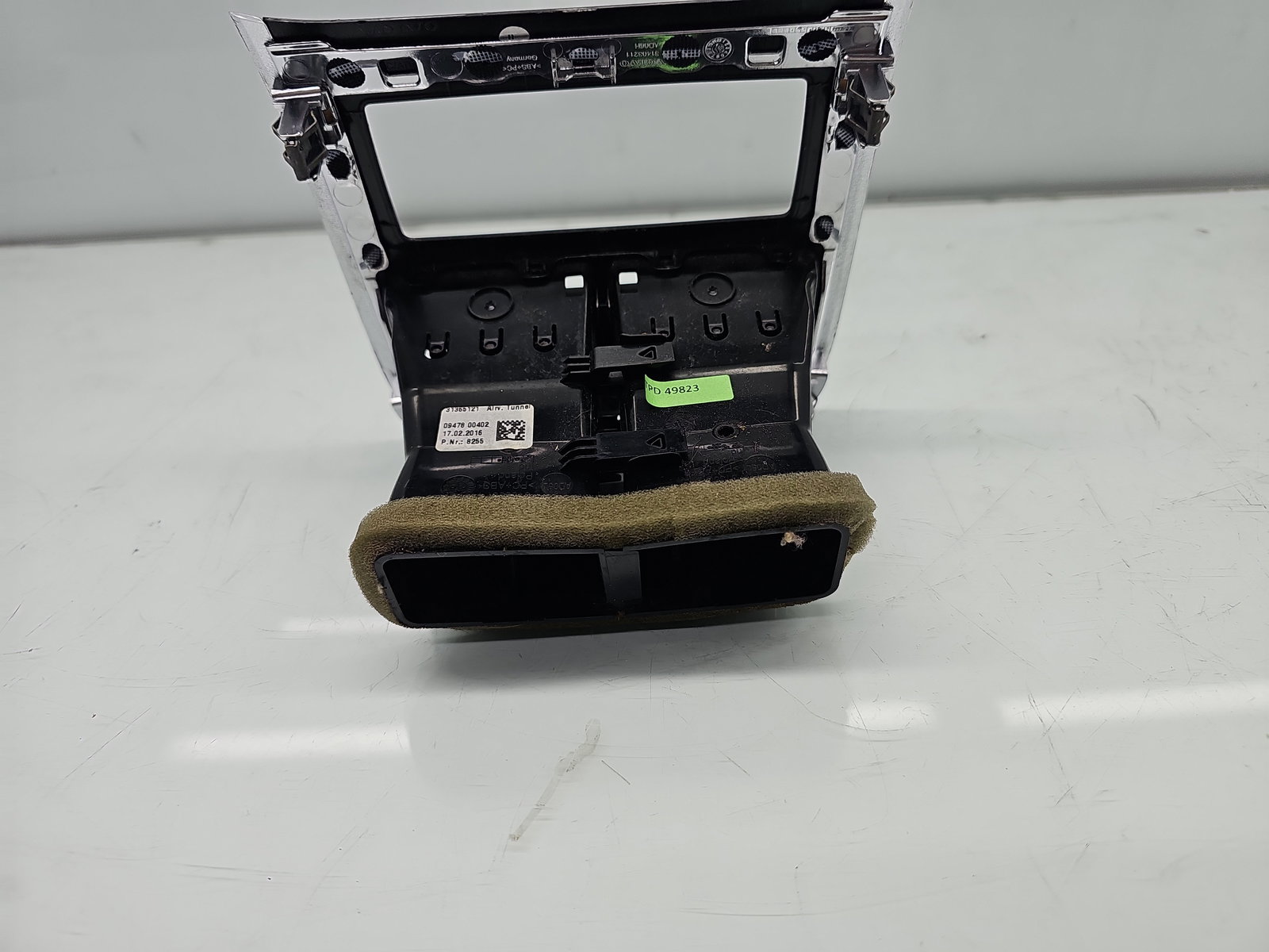 Grila aerisire spate Volvo XC90 II [Fabr 2015-2024] 31365121 - imagine 3