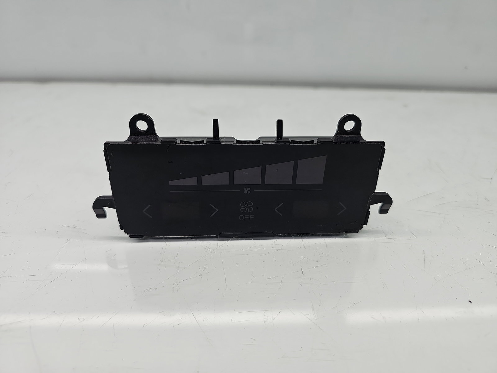 Panou comanda clima spate Volvo XC90 II [Fabr 2015-2024] P31346788 - imagine 1