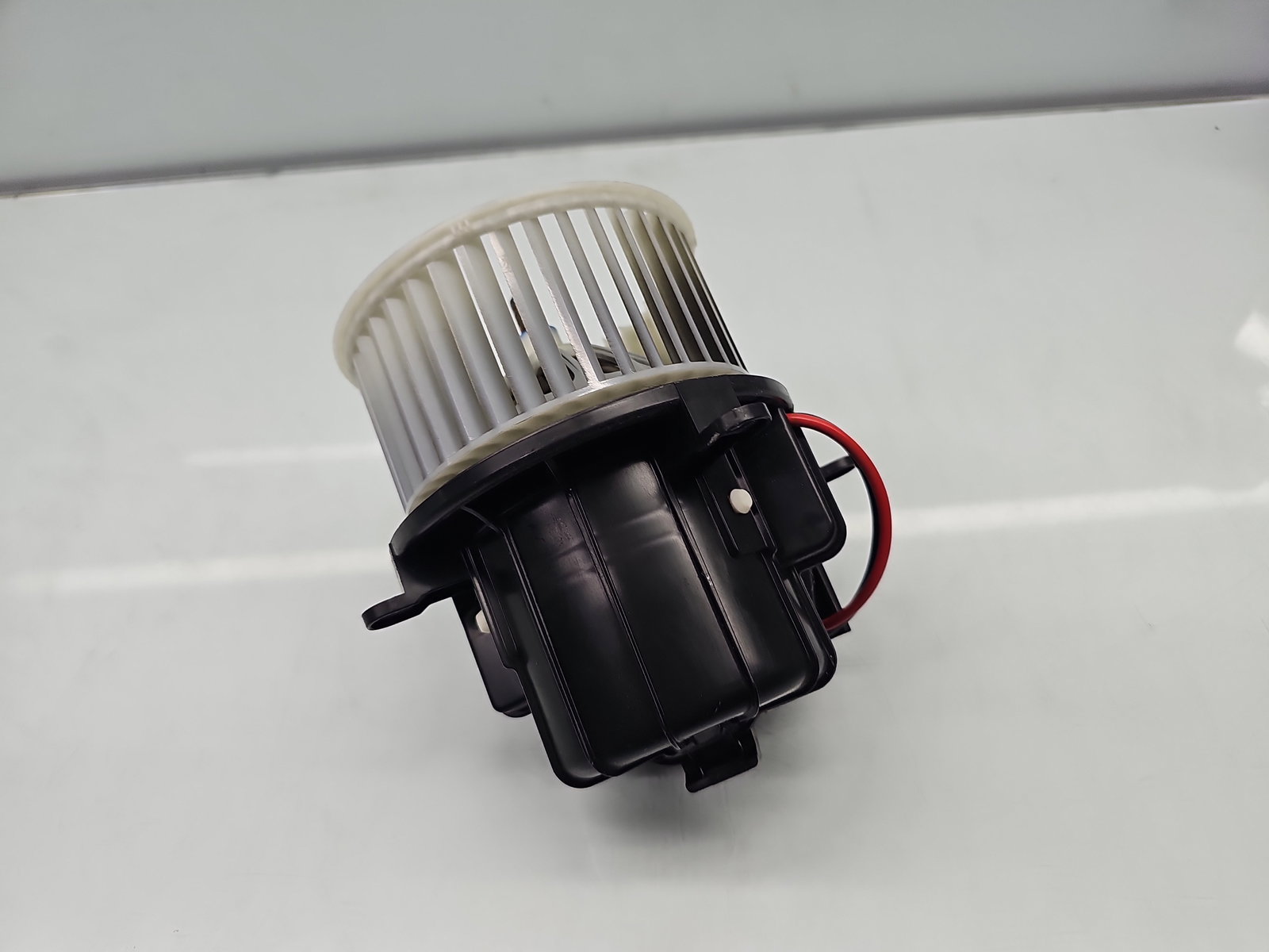 Aeroterma spate Volvo XC90 II [Fabr 2015-2024] 9415097 - imagine 5