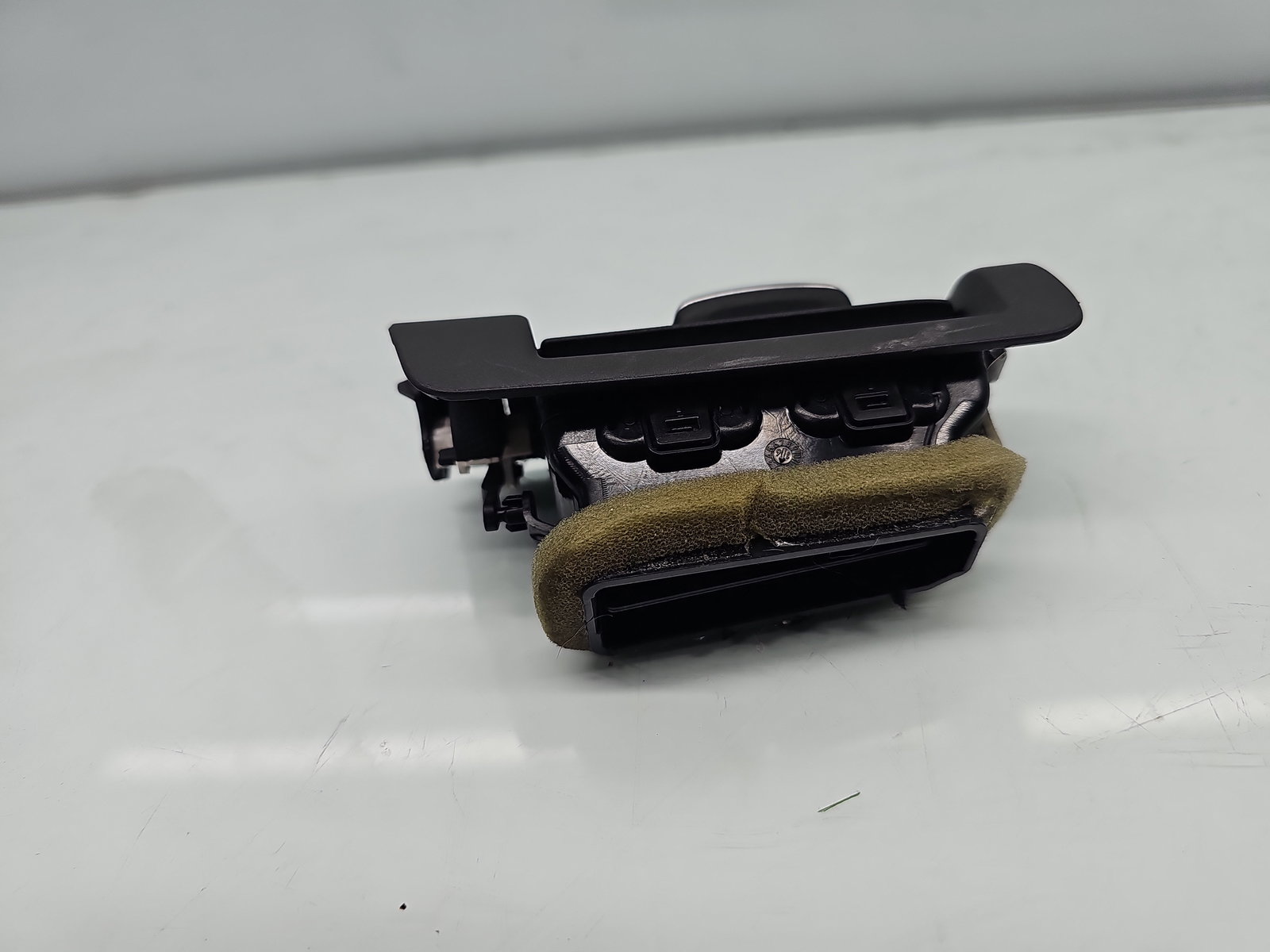 Grila aerisire spate dreapta Volvo XC90 II [Fabr 2015-2024] 31469794 - imagine 2