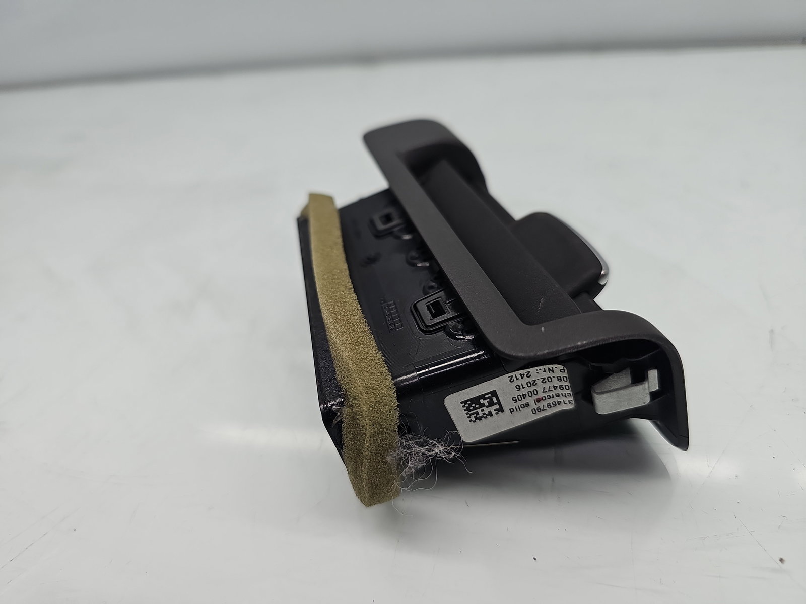 Grila aerisire spate stanga Volvo XC90 II [Fabr 2015-2024] 31469790 - imagine 4