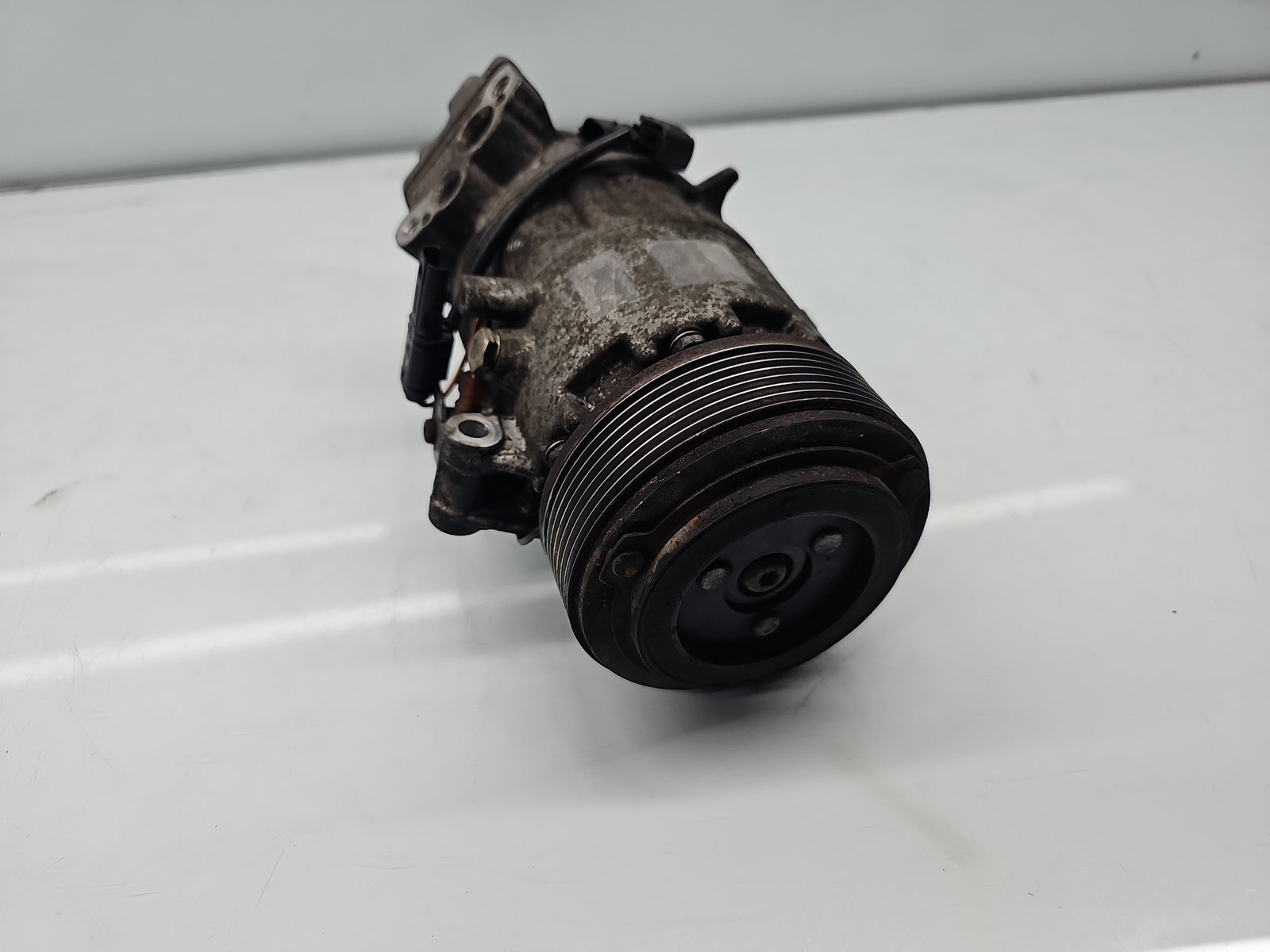 Compresor clima Bmw 1 (E81, E87) [Fabr 2004-2010] OEM 2.0 Benz N43B20 105KW / 143CP - imagine 4