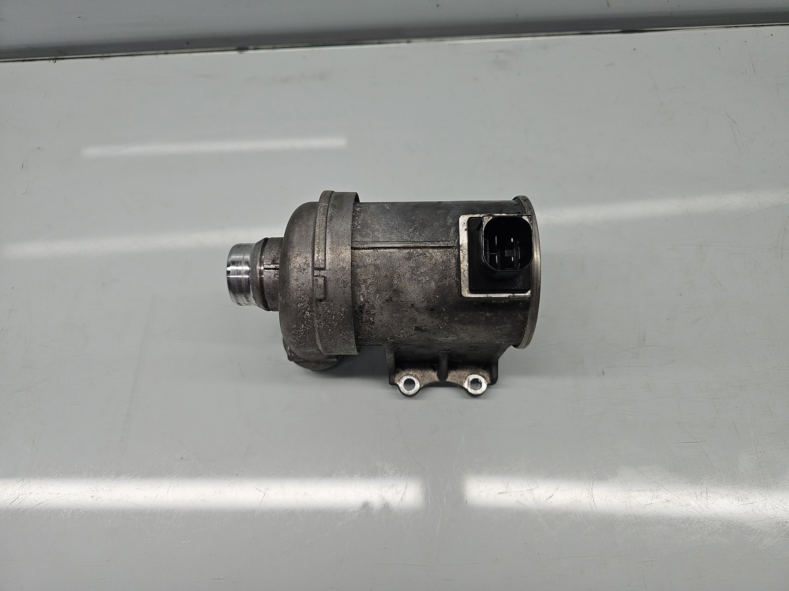 Pompa apa Volvo XC90 II [Fabr 2015-2024] 31368715 2.0 Hib B4204T 236KW / 320CP - imagine 2