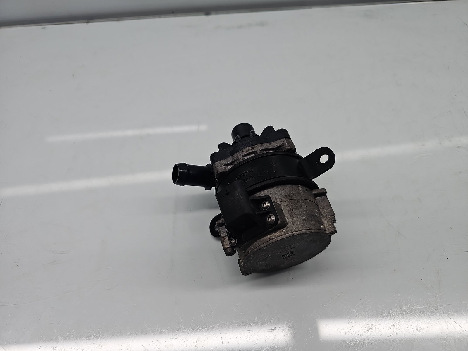 Pompa recirculare apa Volvo XC90 II [Fabr 2015-2024] 31338399 2.0 Hib B4204T 236KW / 320CP - imagine 1