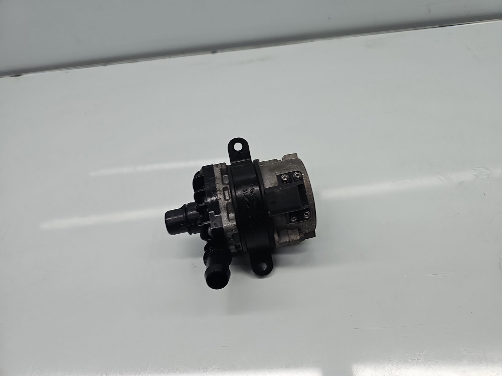 Pompa recirculare apa Volvo XC90 II [Fabr 2015-2024] 31338399 2.0 Hib B4204T 236KW / 320CP - imagine 4