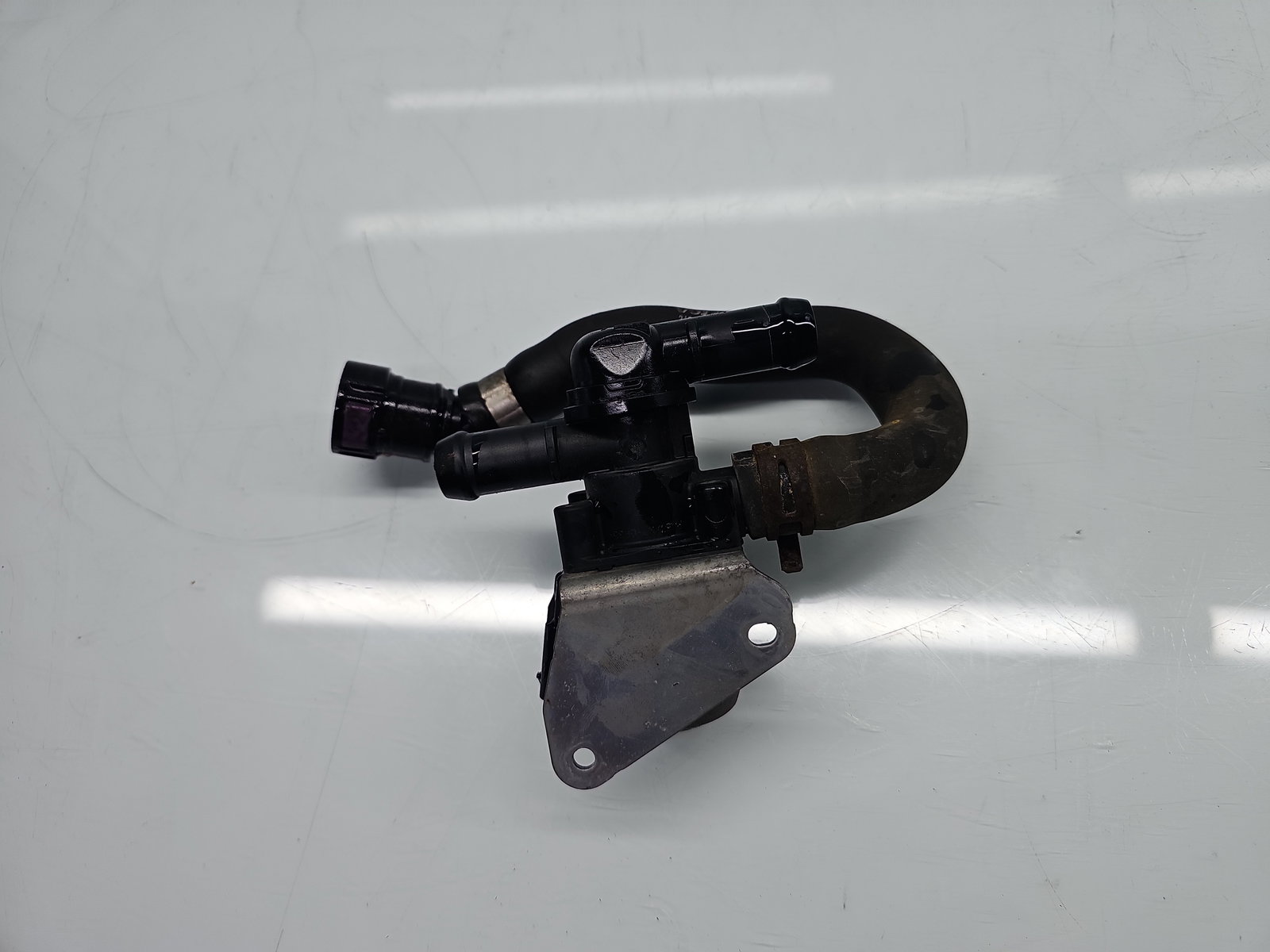 Pompa recirculare apa Volvo XC90 II [Fabr 2015-2024] 30668672 2.0 Hib B4204T 236KW / 320CP - imagine 2