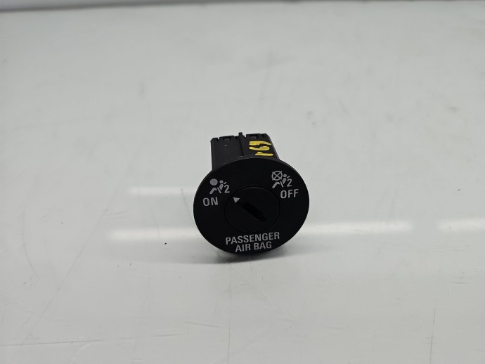  Buton ON/OFF airbag  Opel Insignia A [Fabr 2008-2016] 13268602