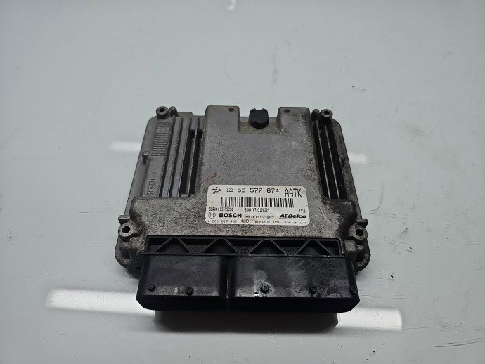 Calculator motor ECU  Opel Insignia A [Fabr 2008-2016] 55577674 2.0 CDTI A20DTH 118KW / 160CP
