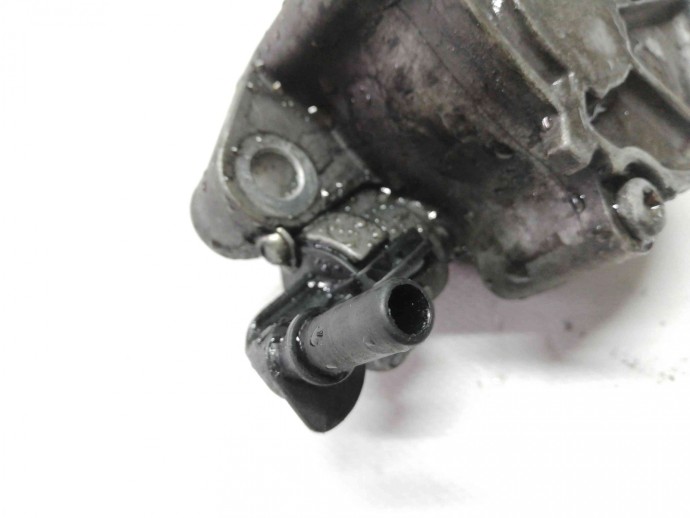 Pompa vacuum D1562B Ford Focus 2 (DA) [Fabr 2004-2012] 1.6 GBDB